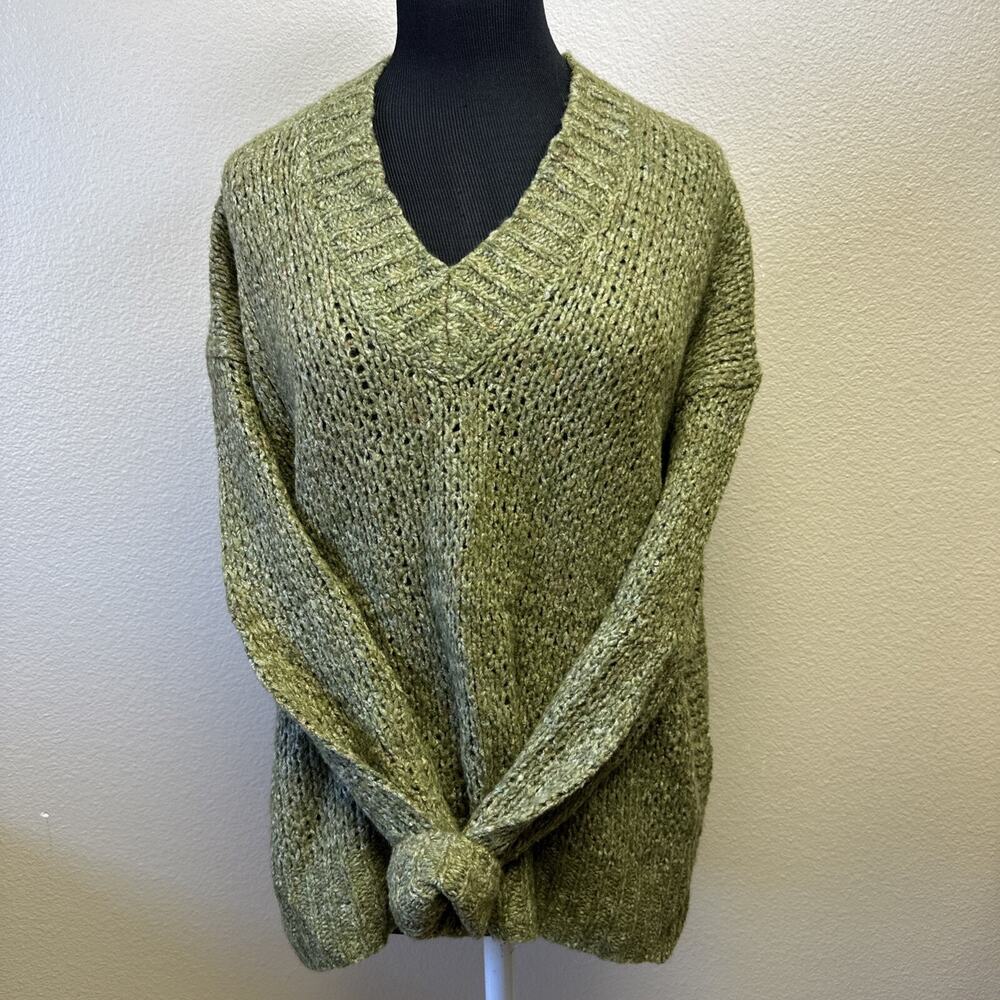 C.T. Plage Melange Women’s Thick Knit‎ Sweater Wool Blend V-neck Classic Staple